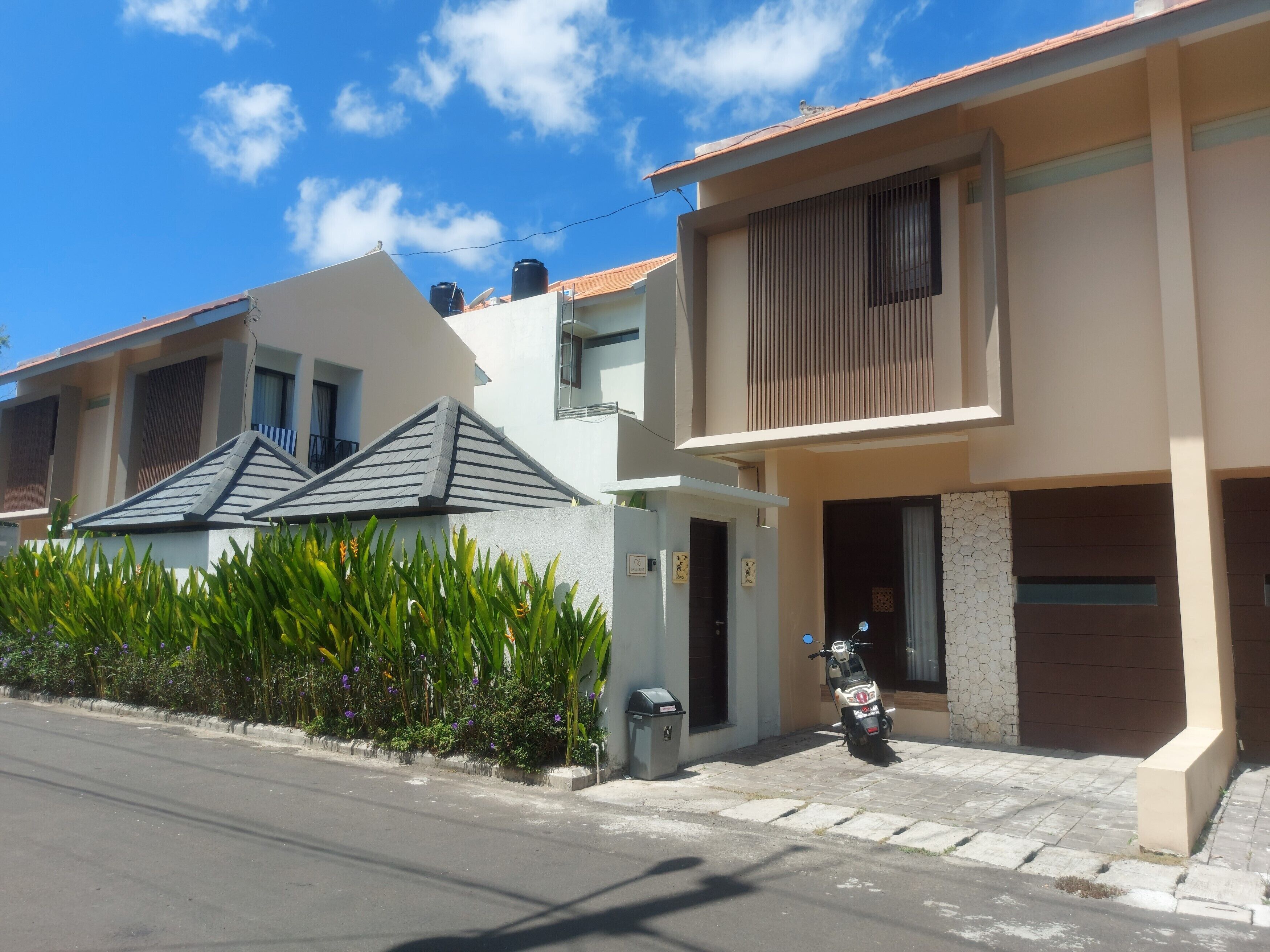 Little Nuts Villa
