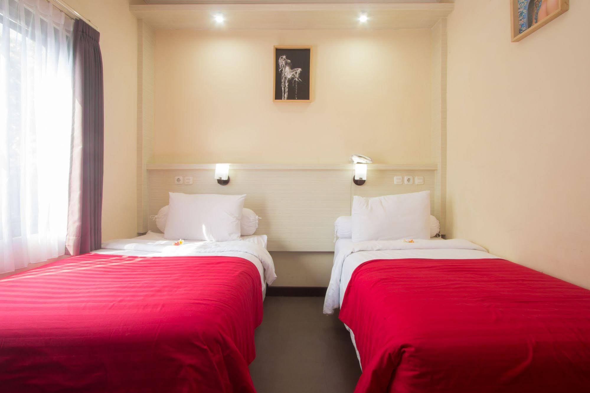 Maxi Hotel Kedonganan
