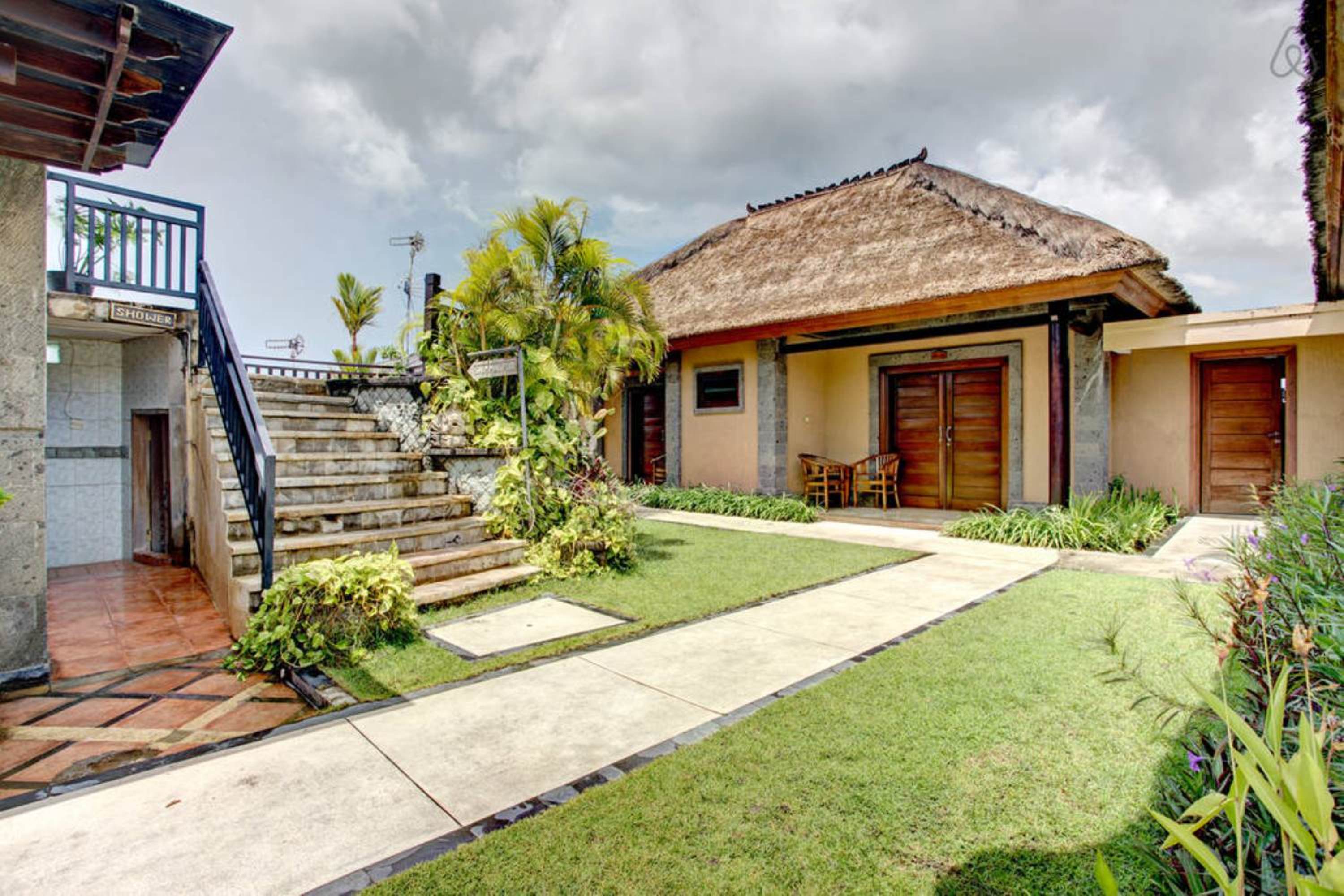 Nirmala Hotel & Bungalow Jimbaran