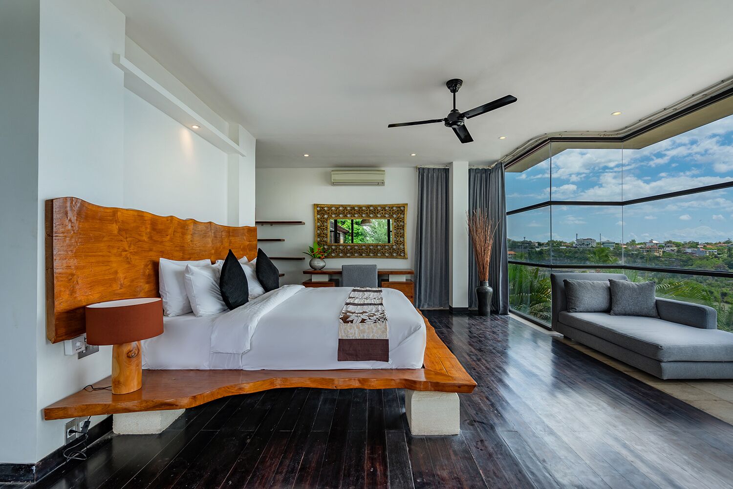 Olivia Estate