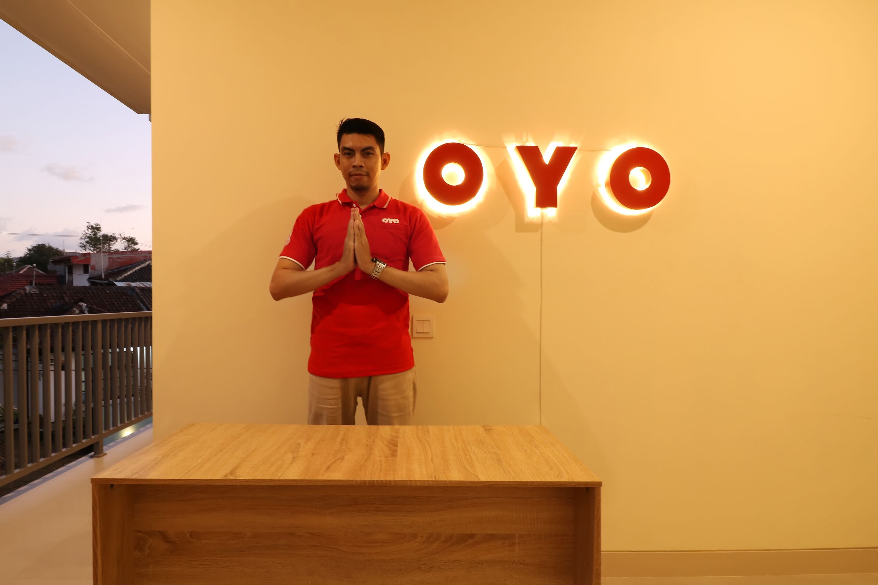 OYO 1200 Kencana Residence