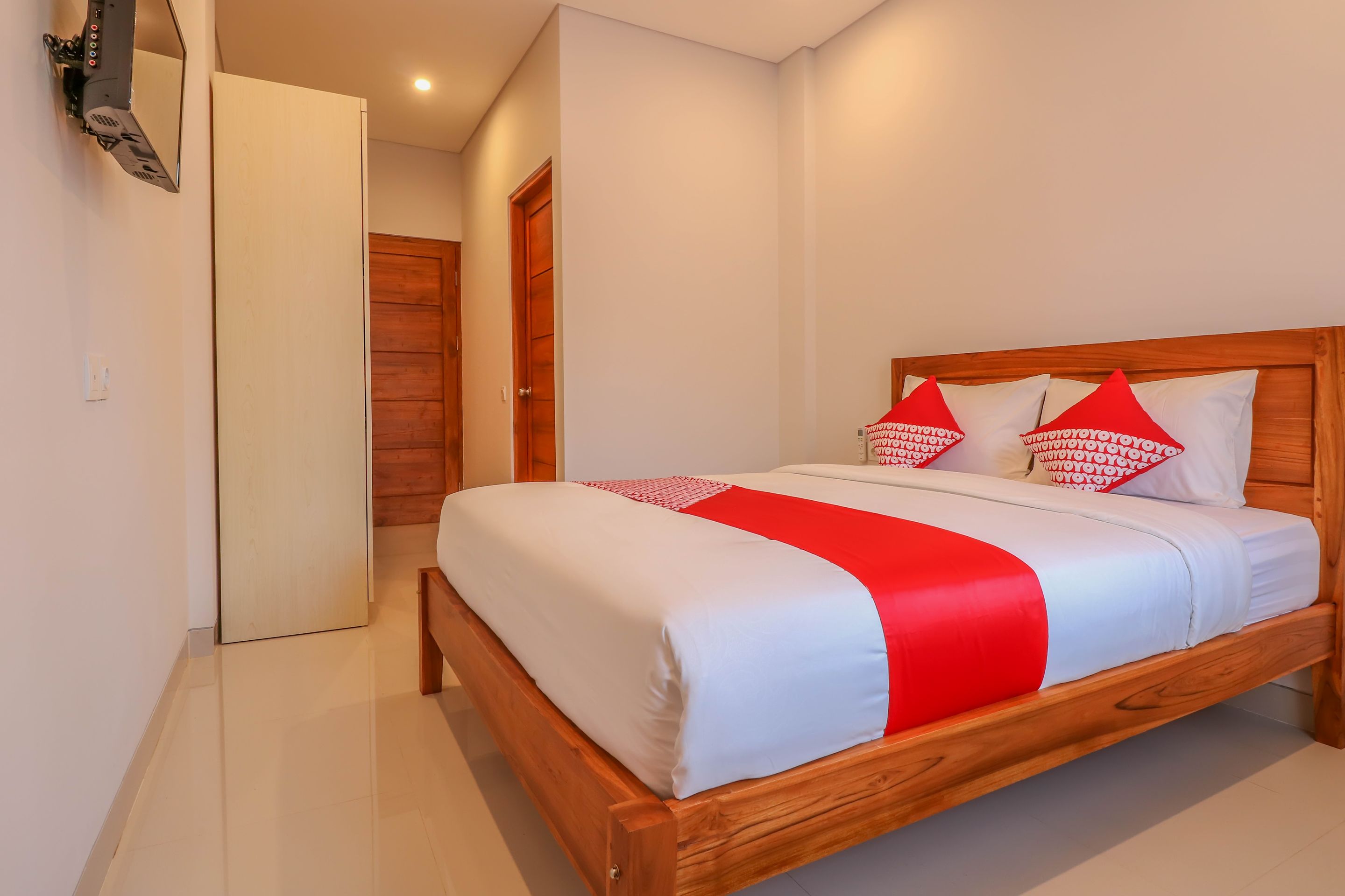 OYO 1200 Kencana Residence