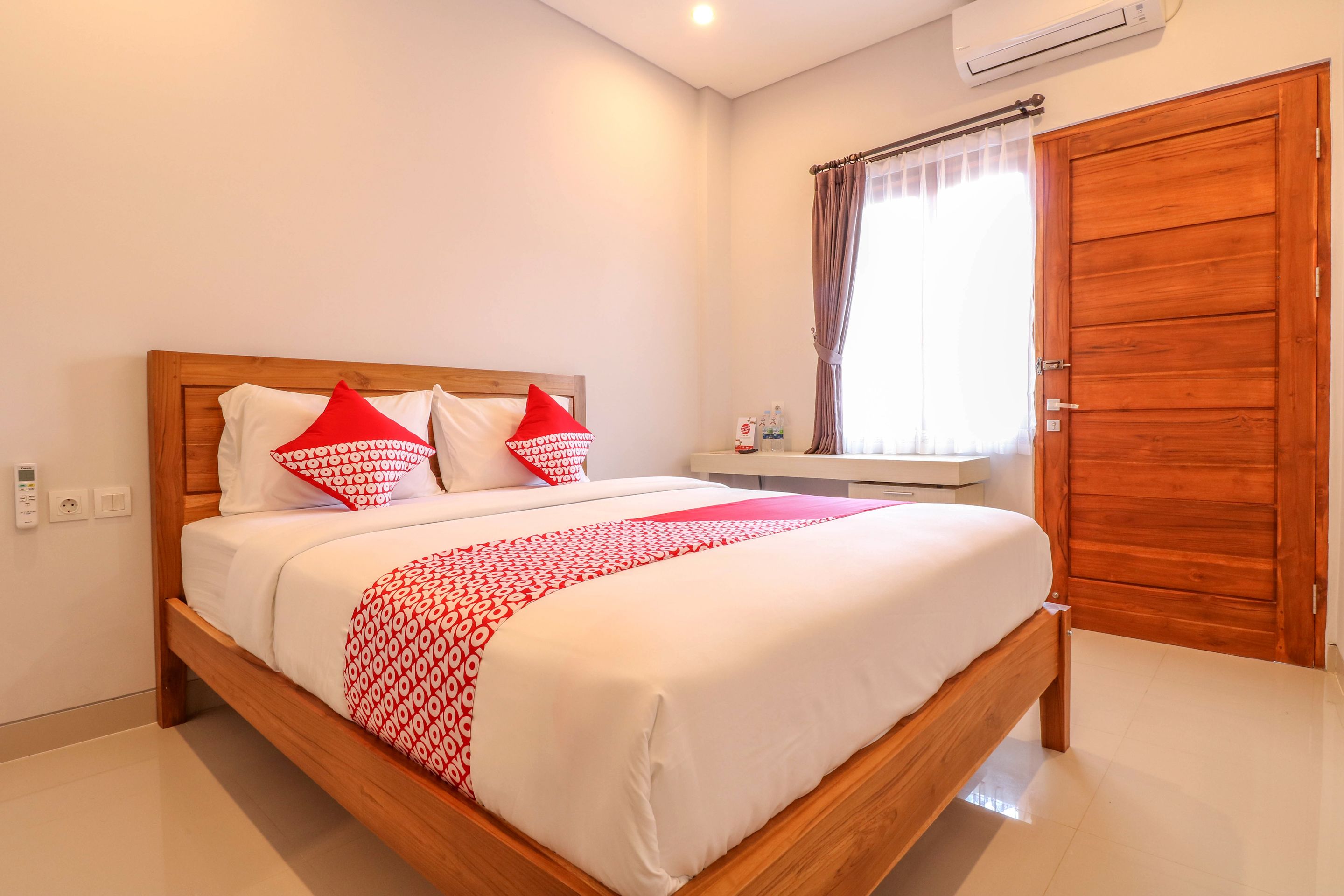 OYO 1200 Kencana Residence