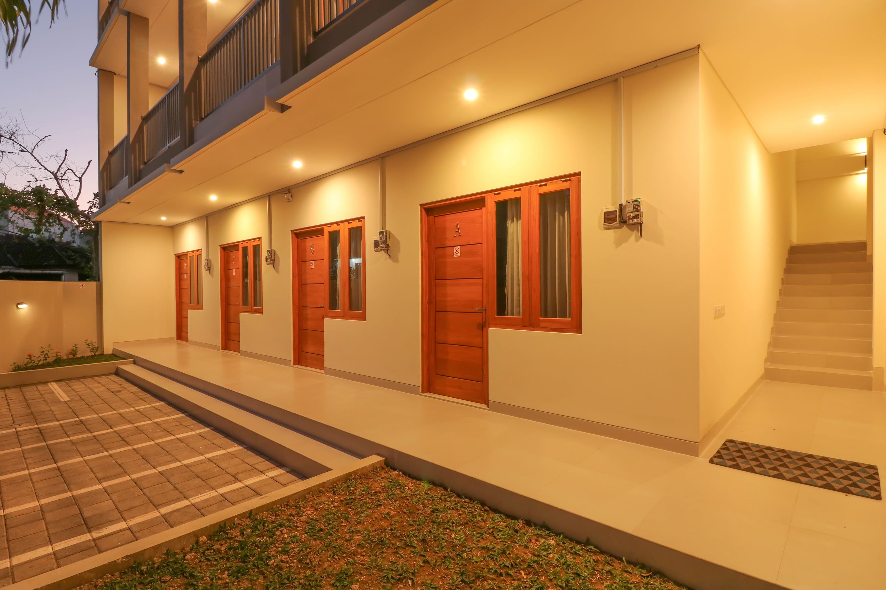 OYO 1200 Kencana Residence