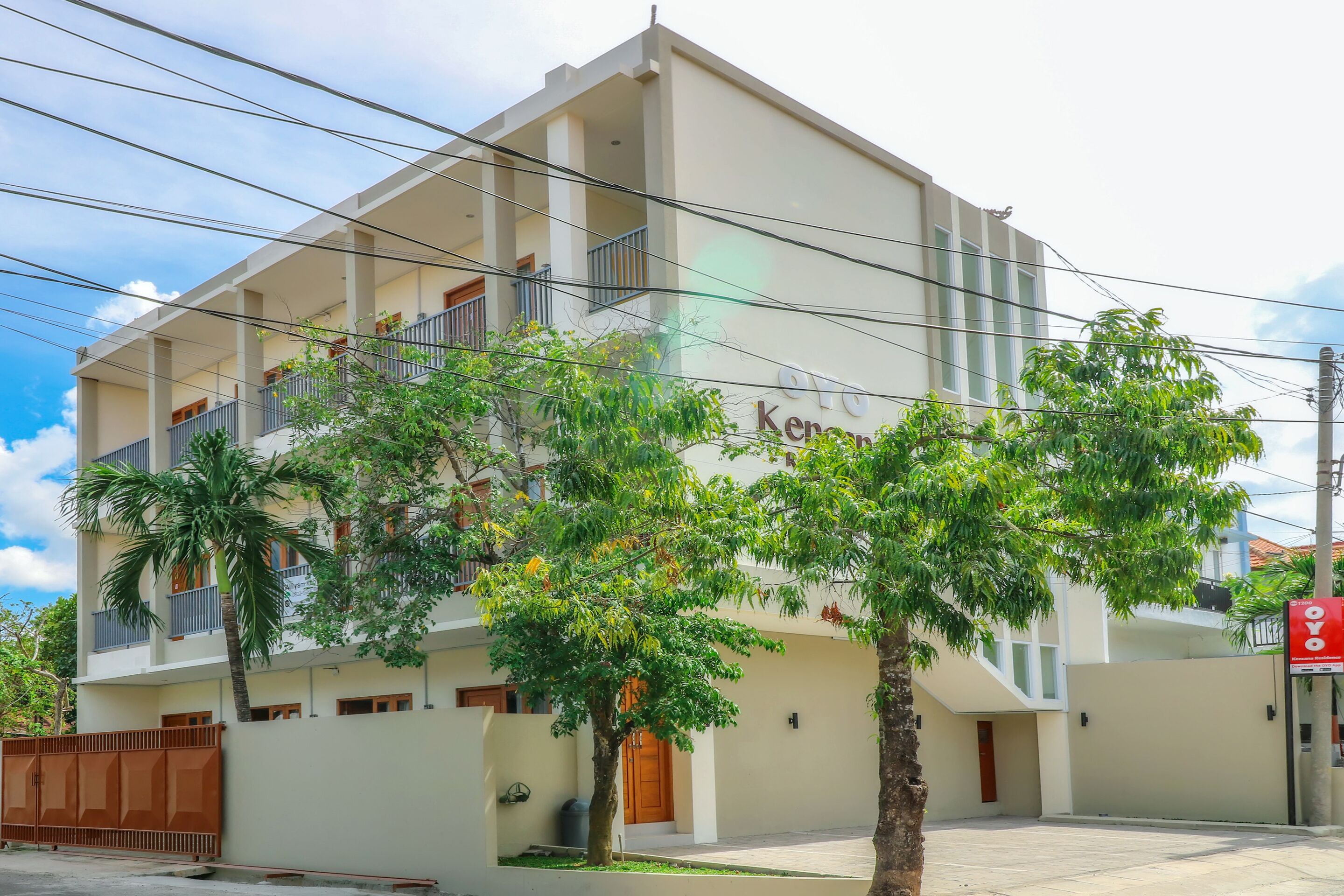 OYO 1200 Kencana Residence