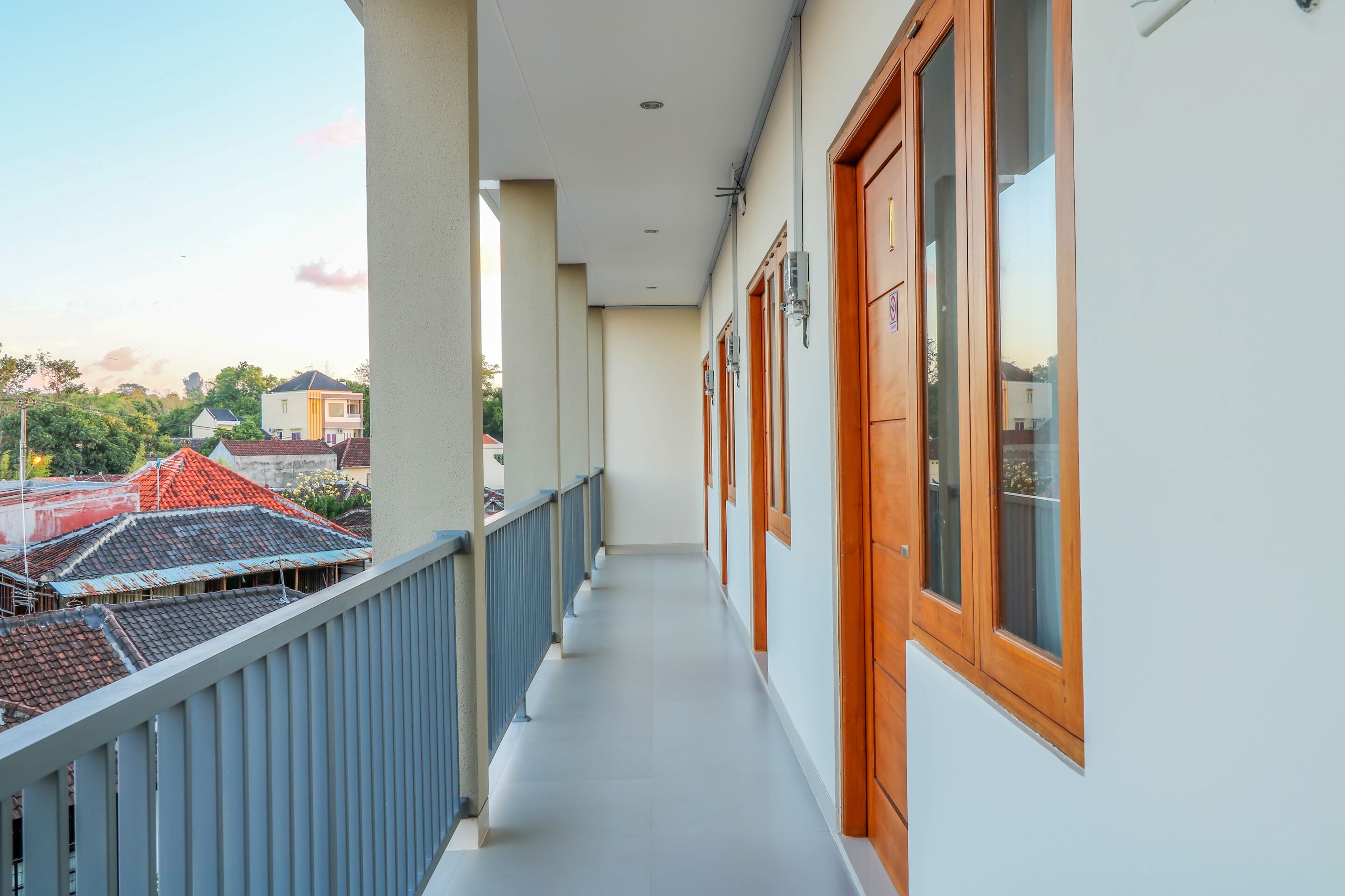 OYO 1200 Kencana Residence