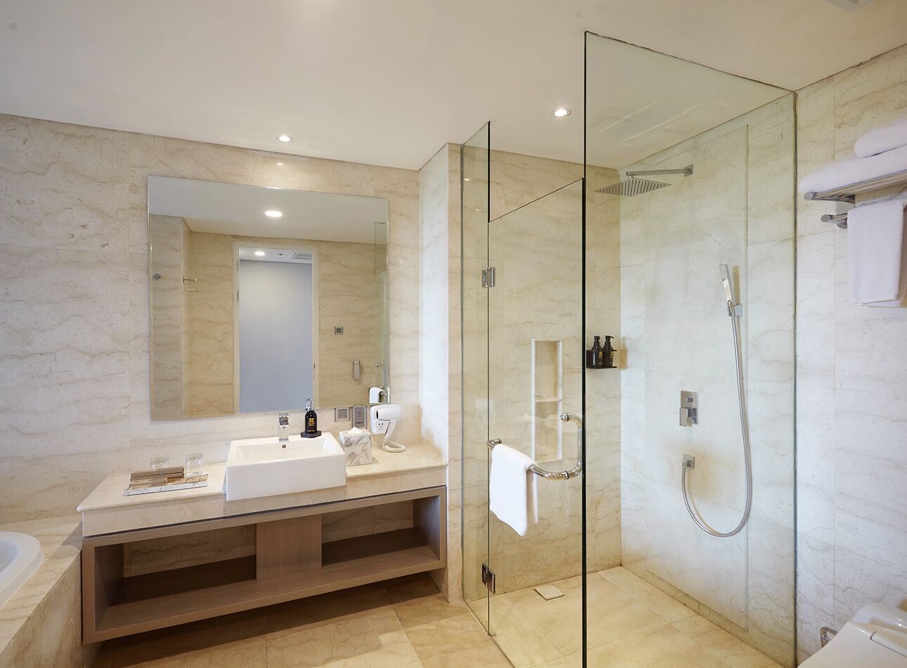 Platinum Hotel Jimbaran Beach Bali