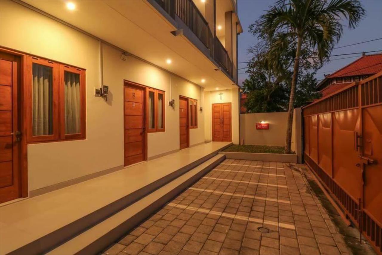 OYO 1200 Kencana Residence by RedDoorz