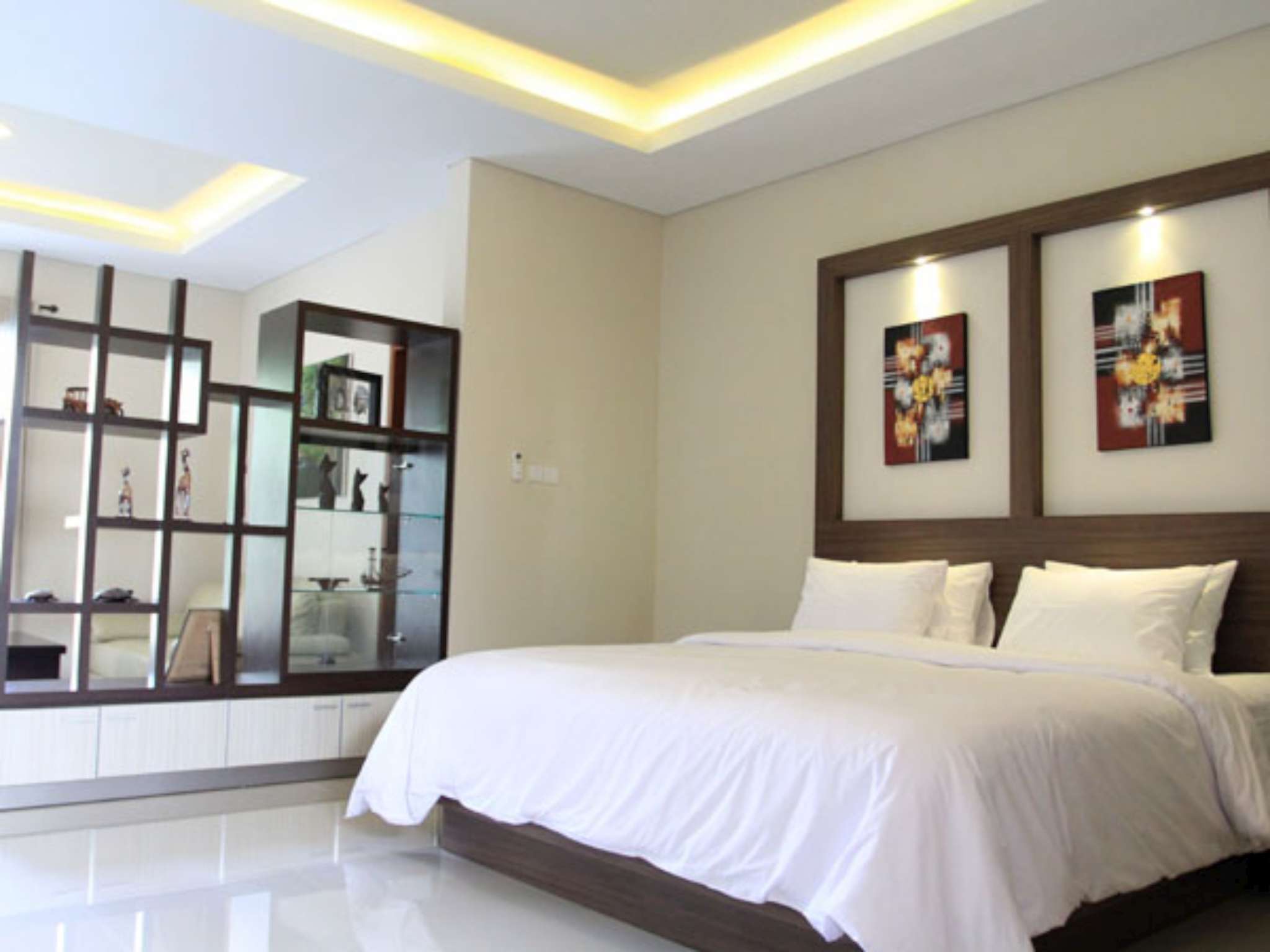 Royal Majesty Villas