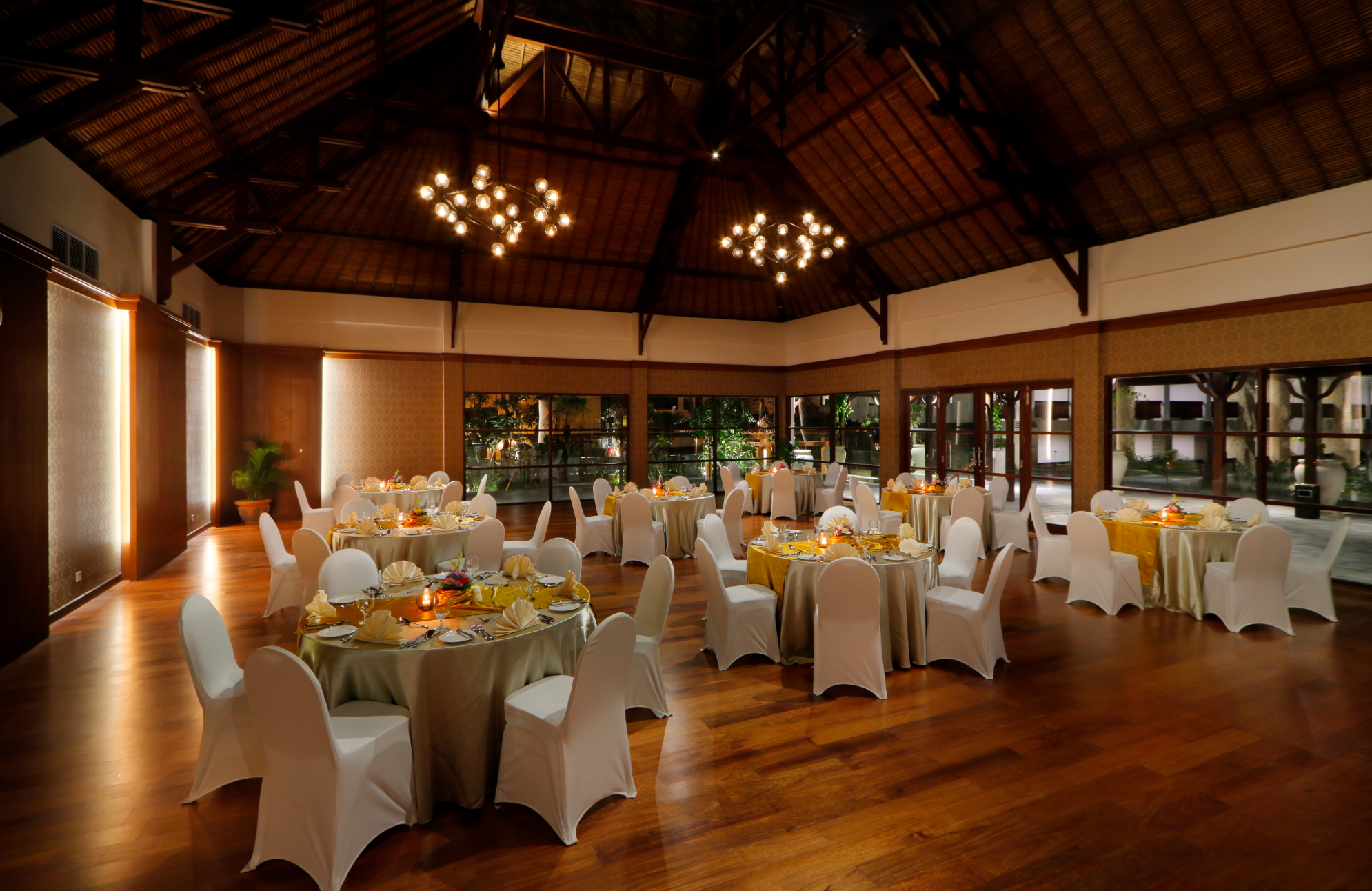 Royal Tulip Springhill Resort Jimbaran