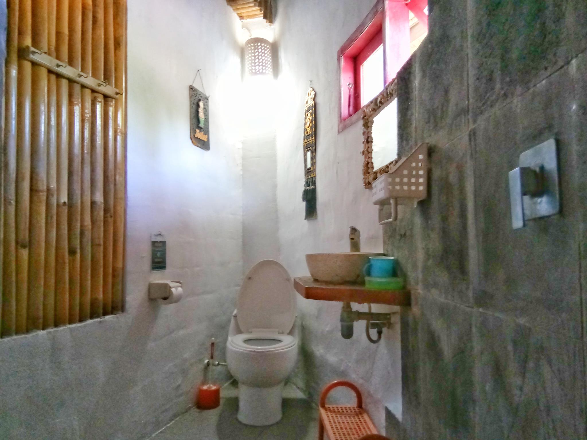 Rumah Warna