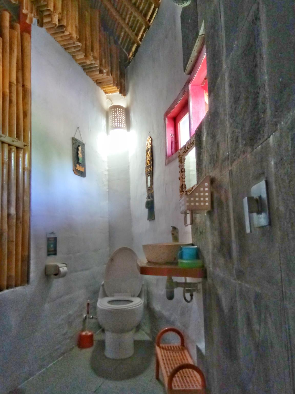 Rumah Warna