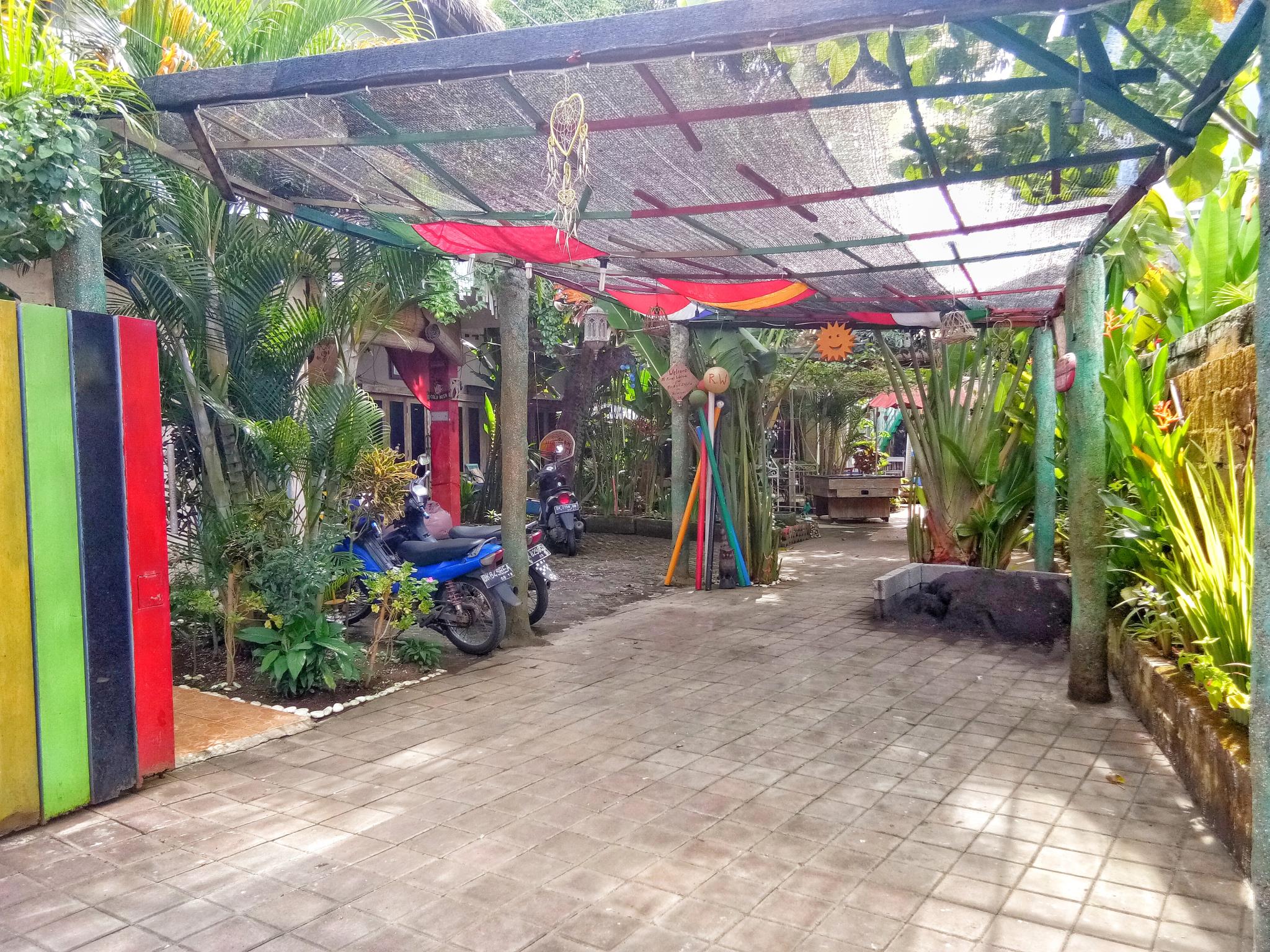 Rumah Warna
