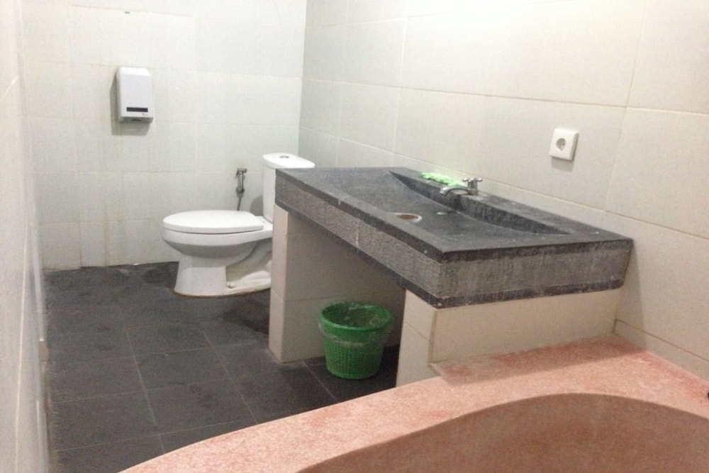 Capital O 2533 Shita Bali Hotel