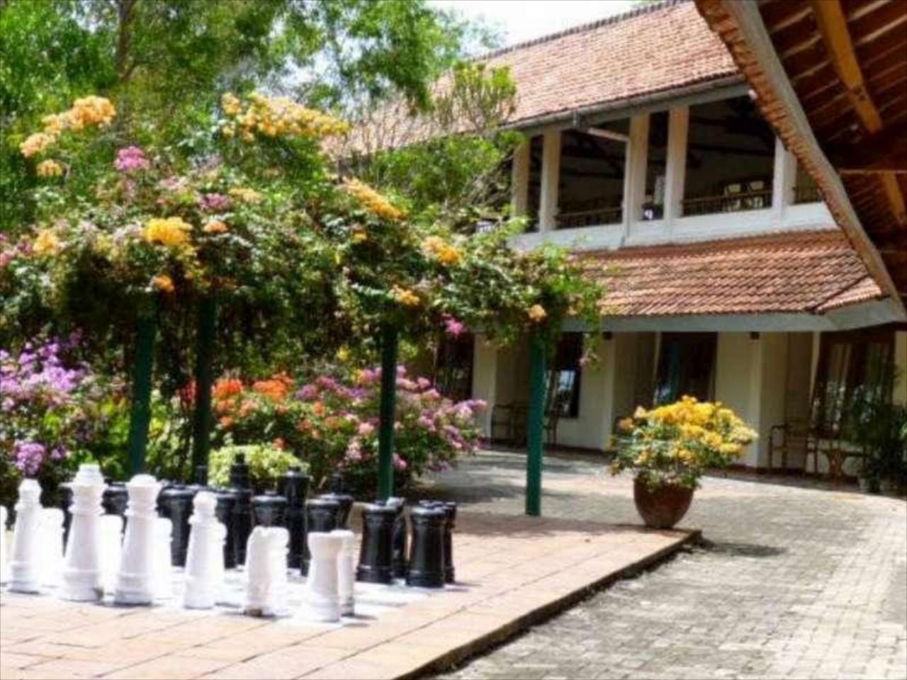 Udayana Kingfisher Eco Lodge