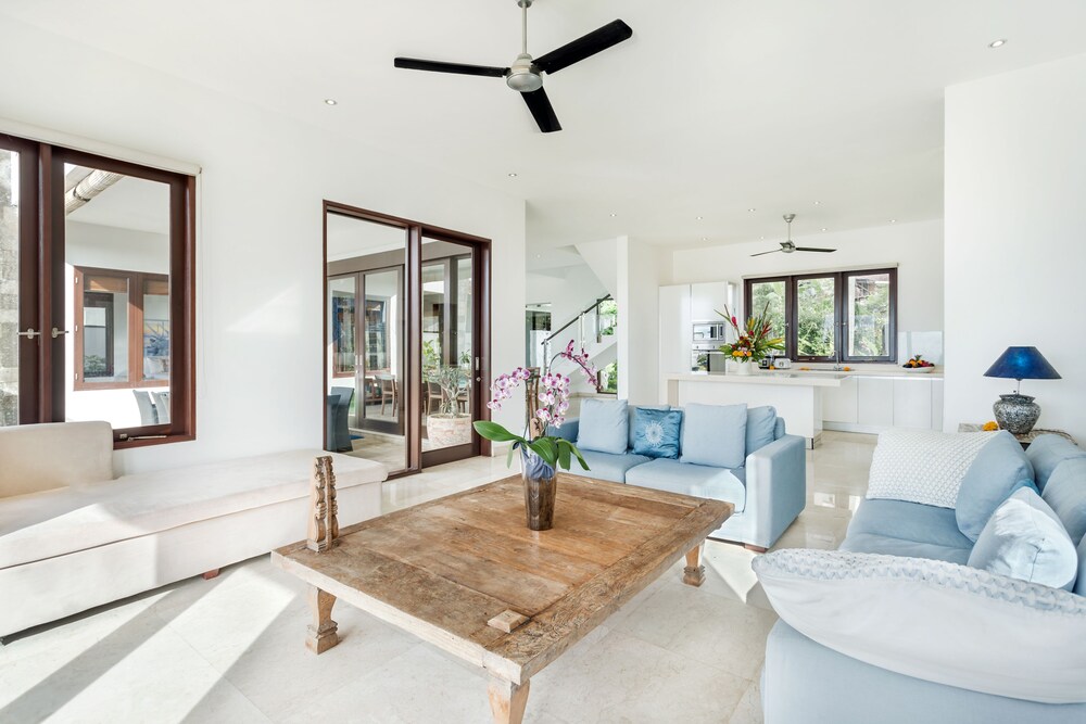 Villa Bali Blue