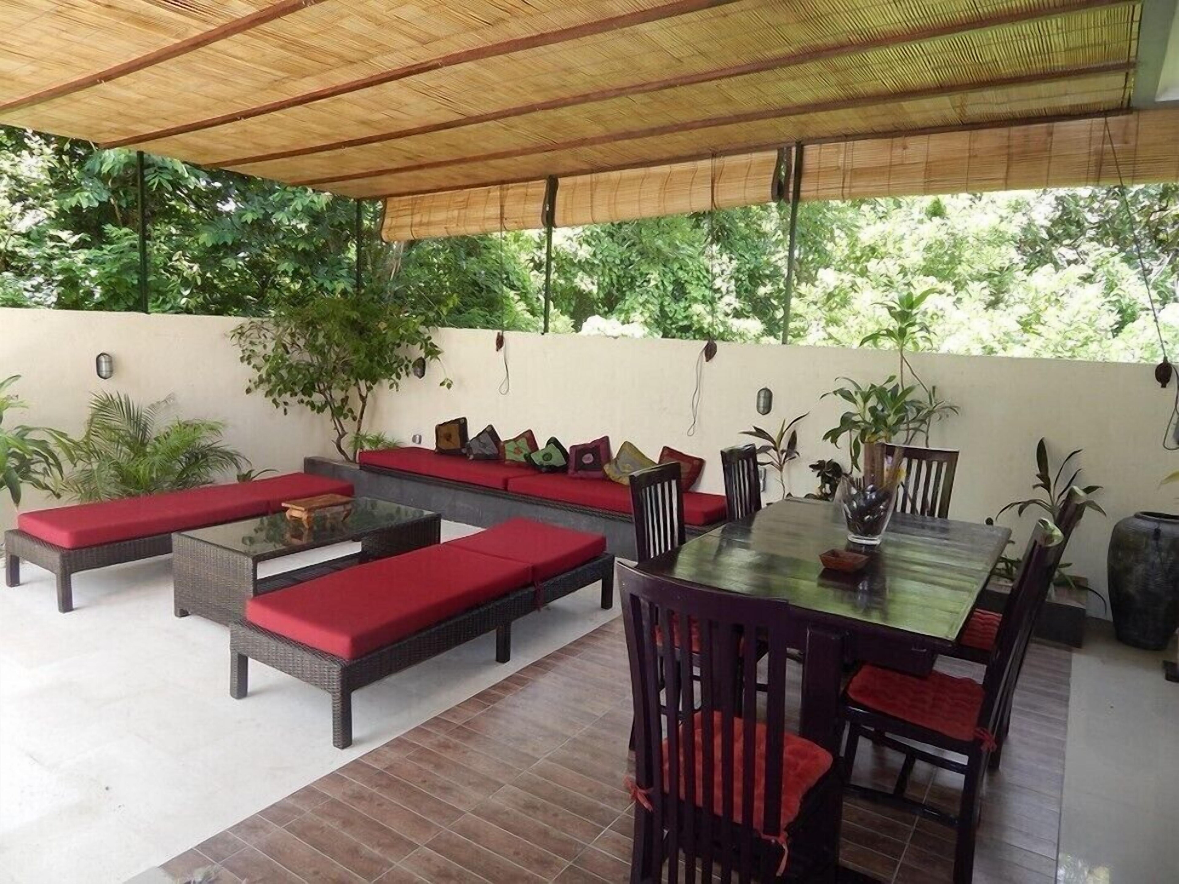 Villa Shanty