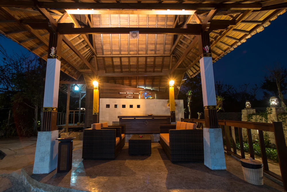 D'Byas Beach Club and Villa