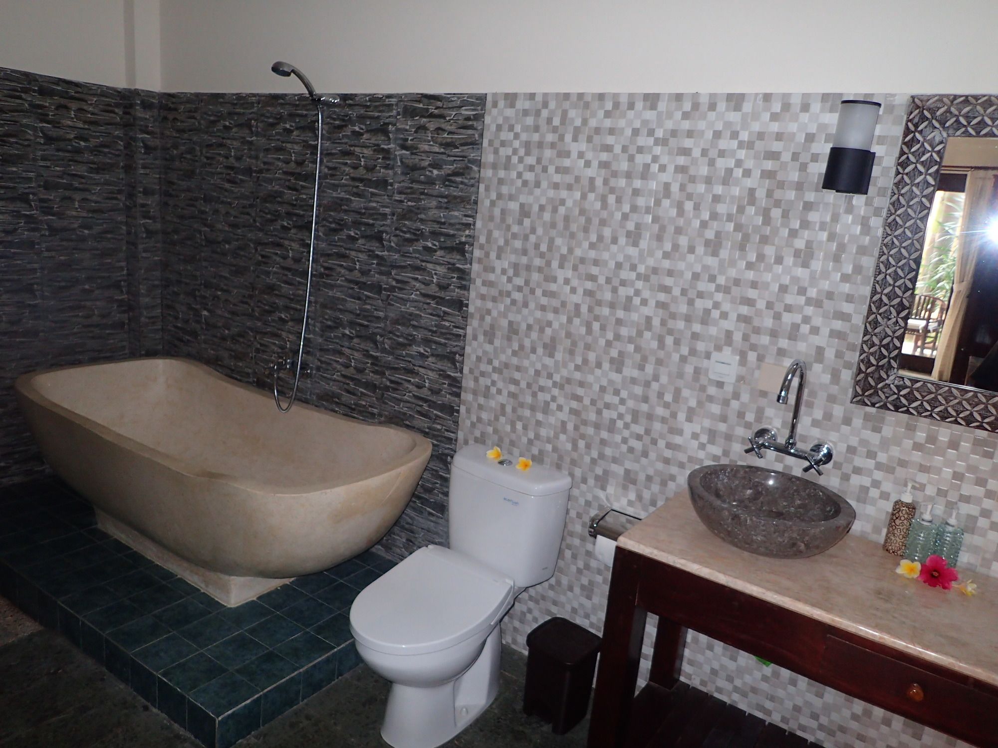 Alami Resort & Restaurant
