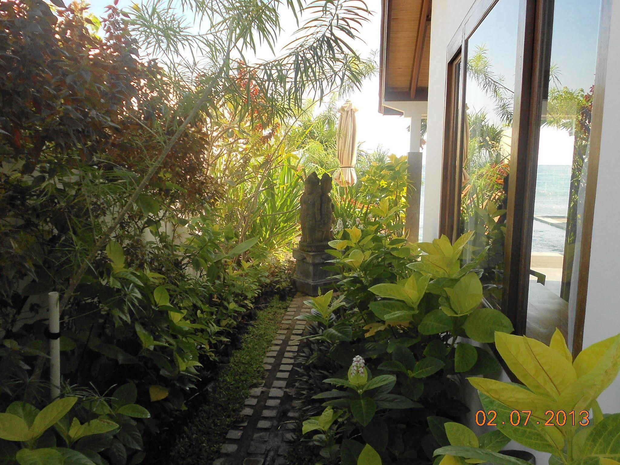 Amed Beach Villa