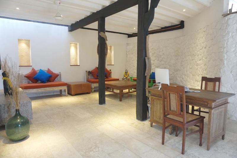 Amed Lodge