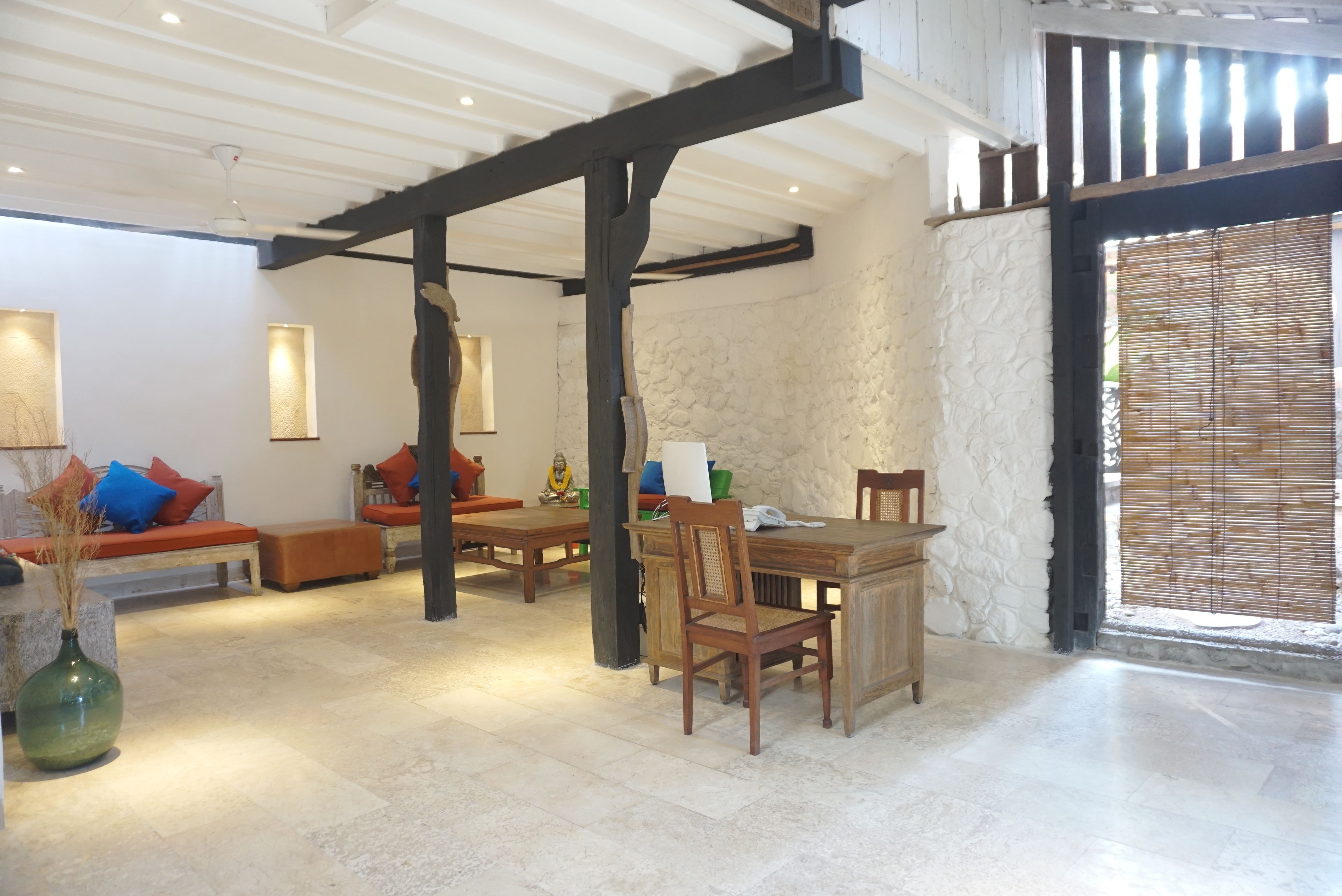 Amed Lodge