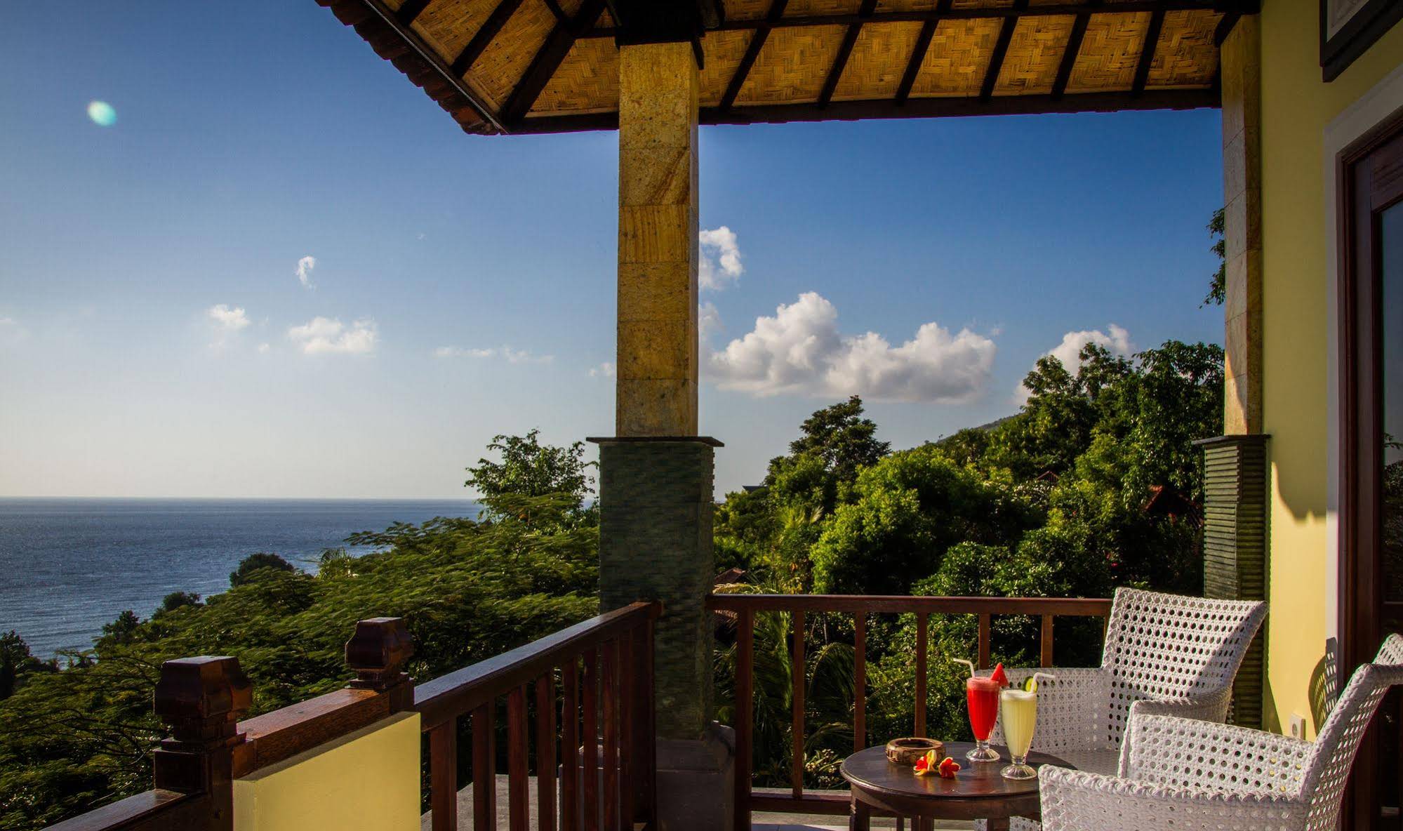 Beten Waru Bungalows & Restaurant