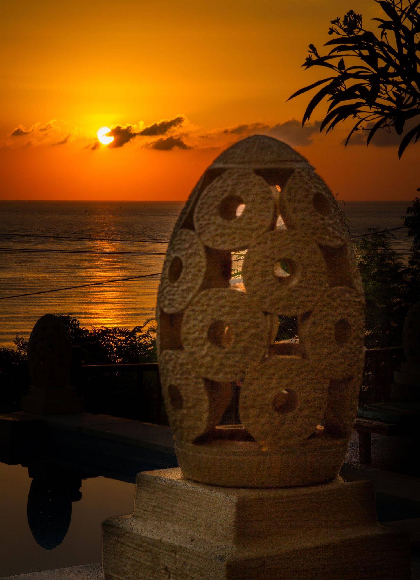Beten Waru Bungalows & Restaurant