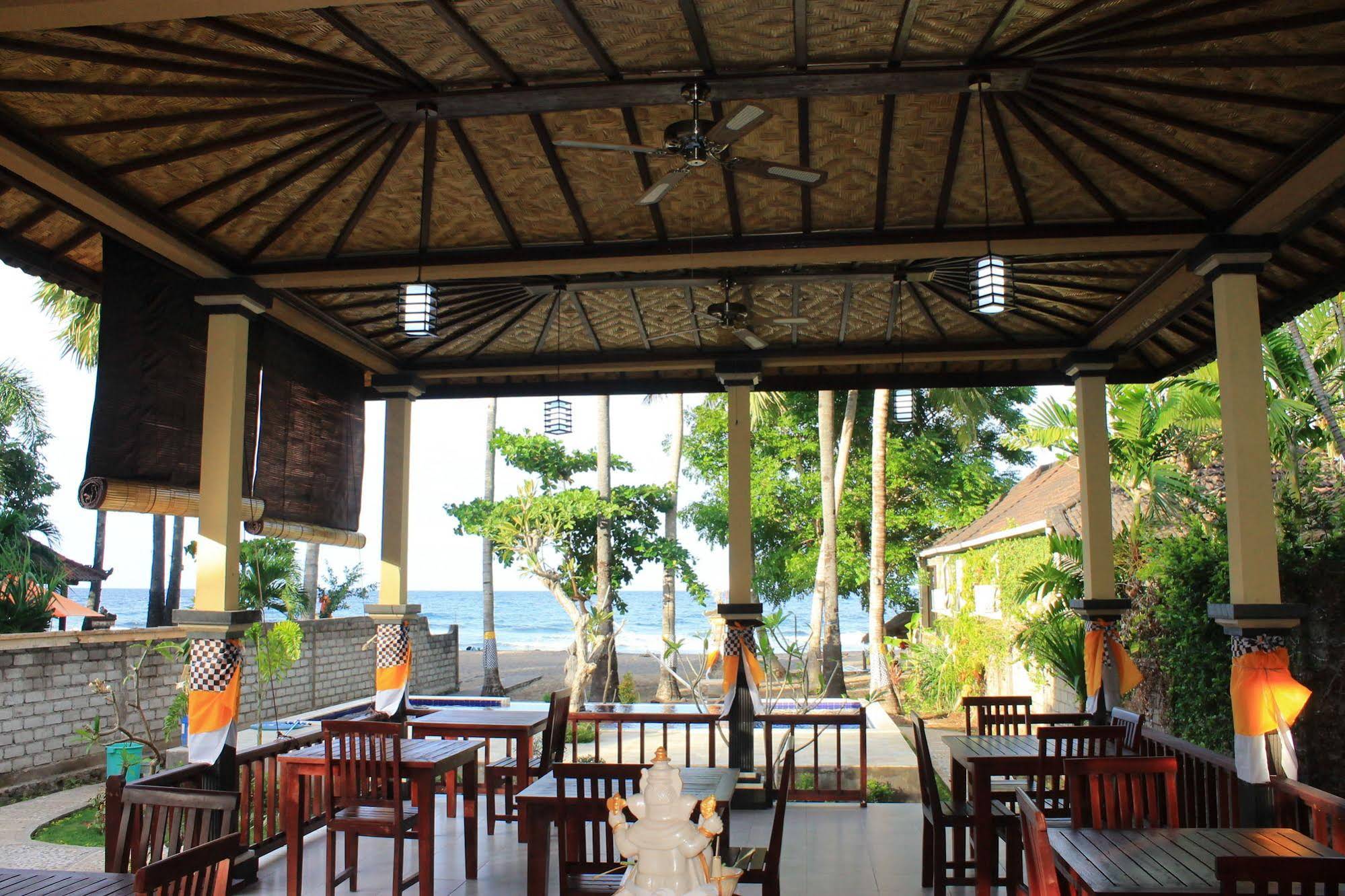 Bintang Beach Villas