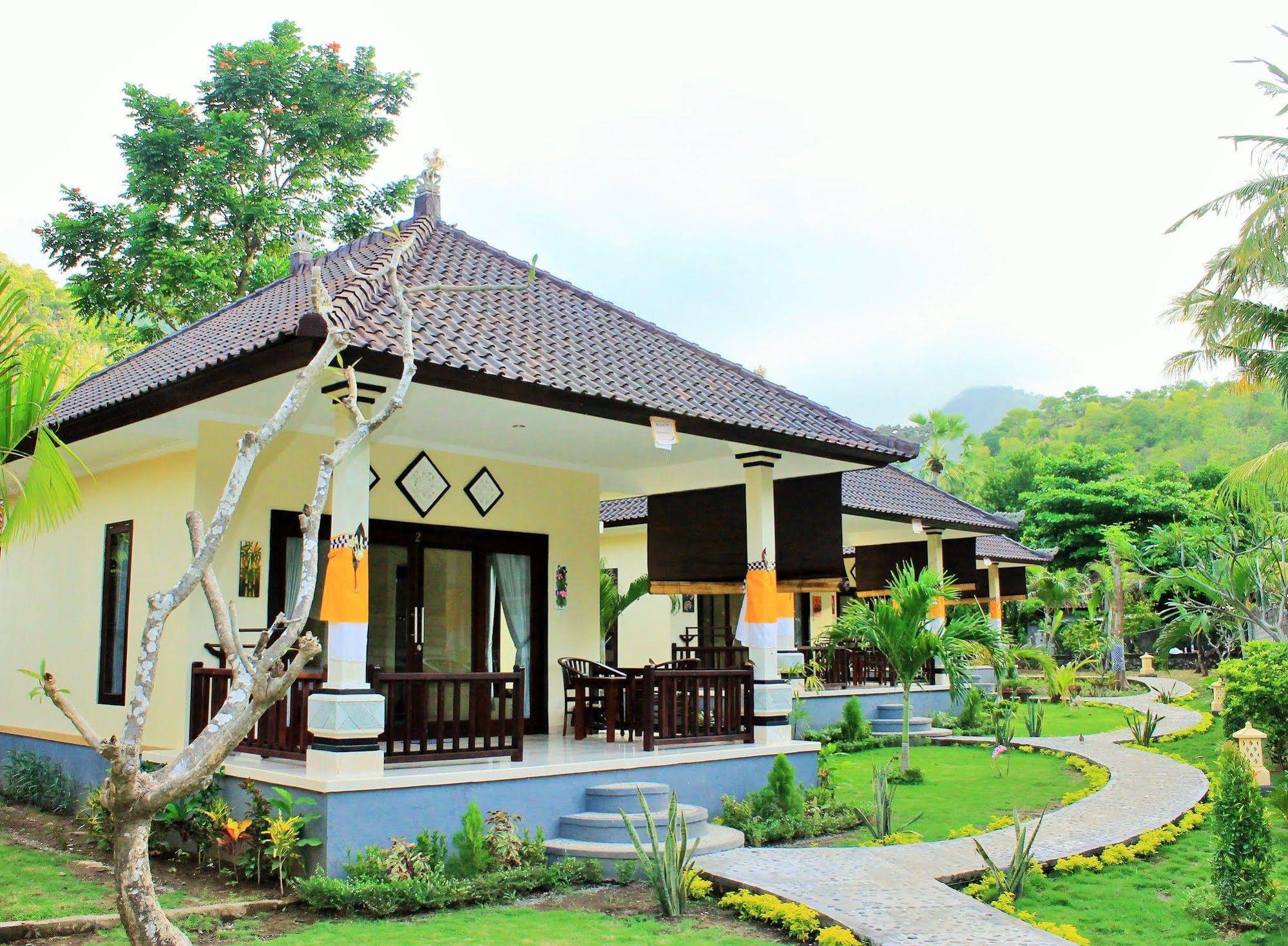 Bintang Beach Villas