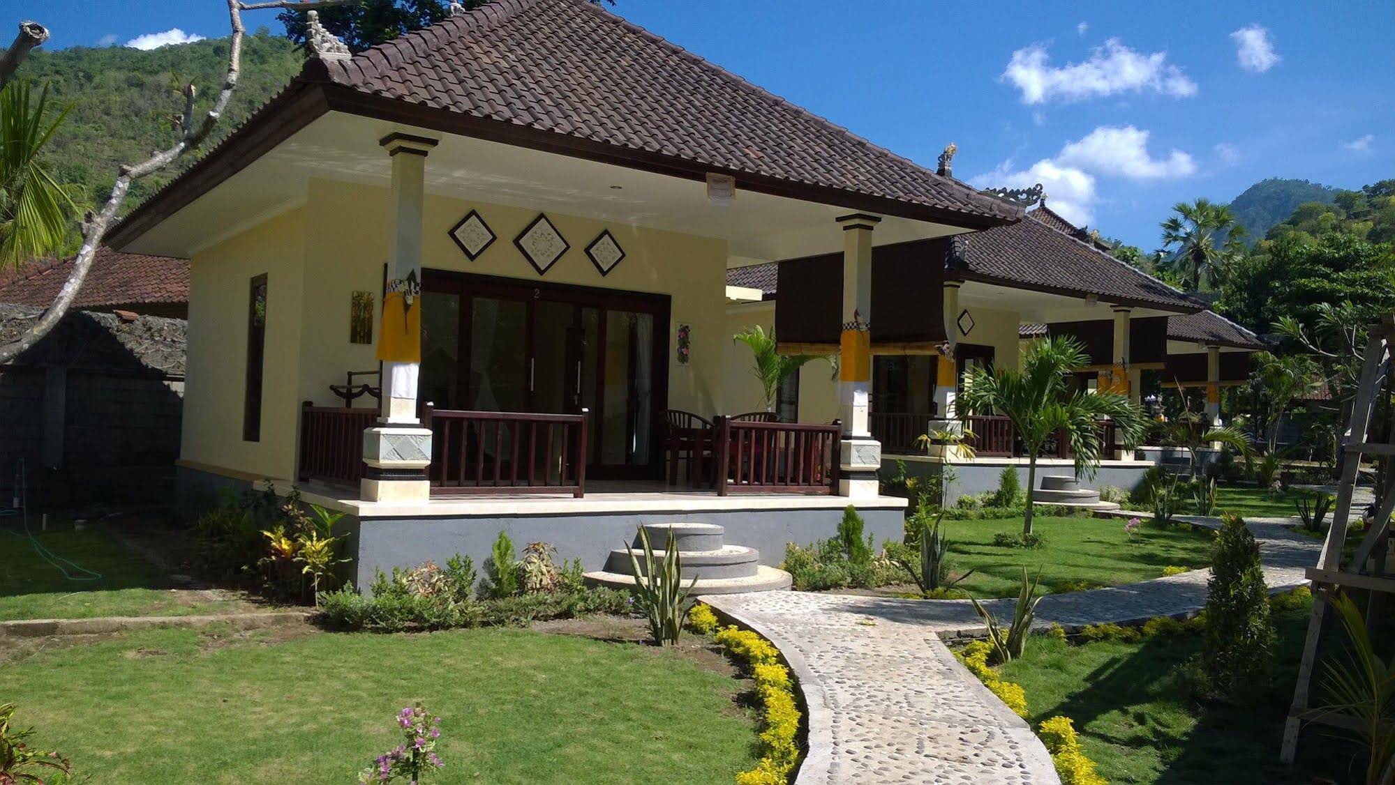 Bintang Beach Villas