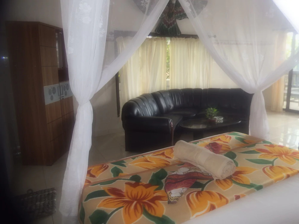 Bukit Indah Home Stay