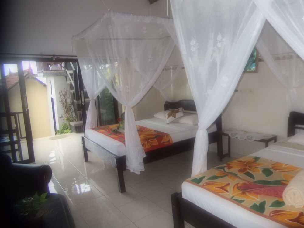 Bukit Indah Home Stay