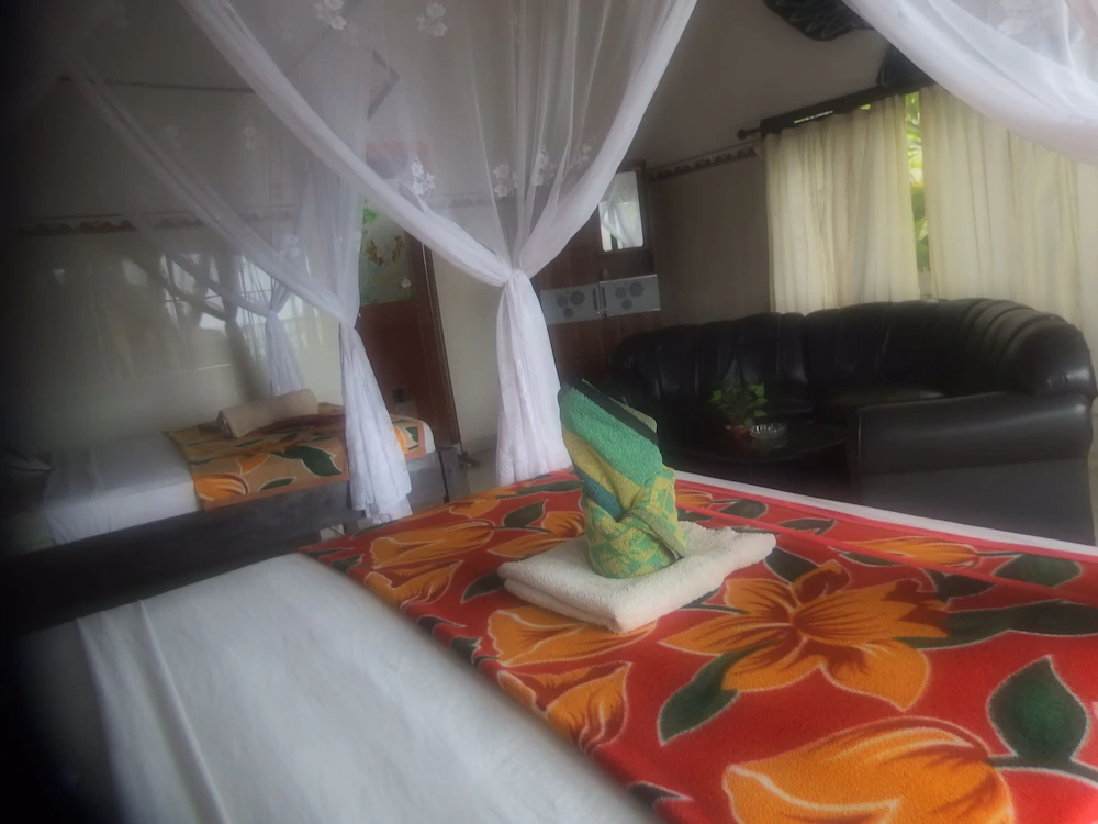 Bukit Indah Home Stay