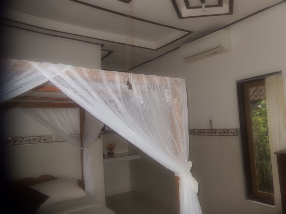 Bukit Indah Home Stay