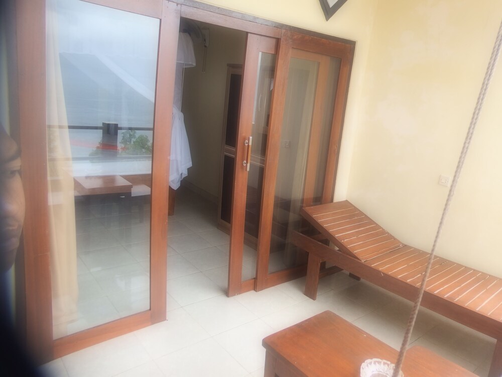 Bukit Indah Home Stay