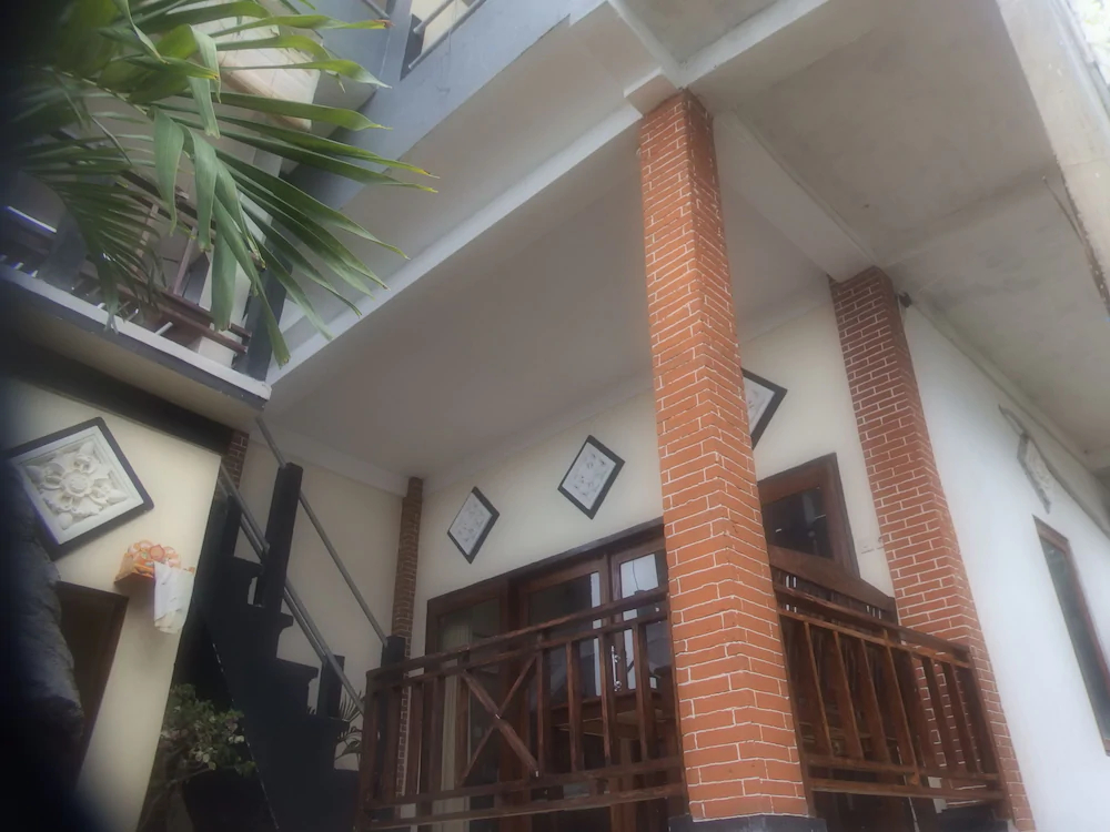 Bukit Indah Home Stay