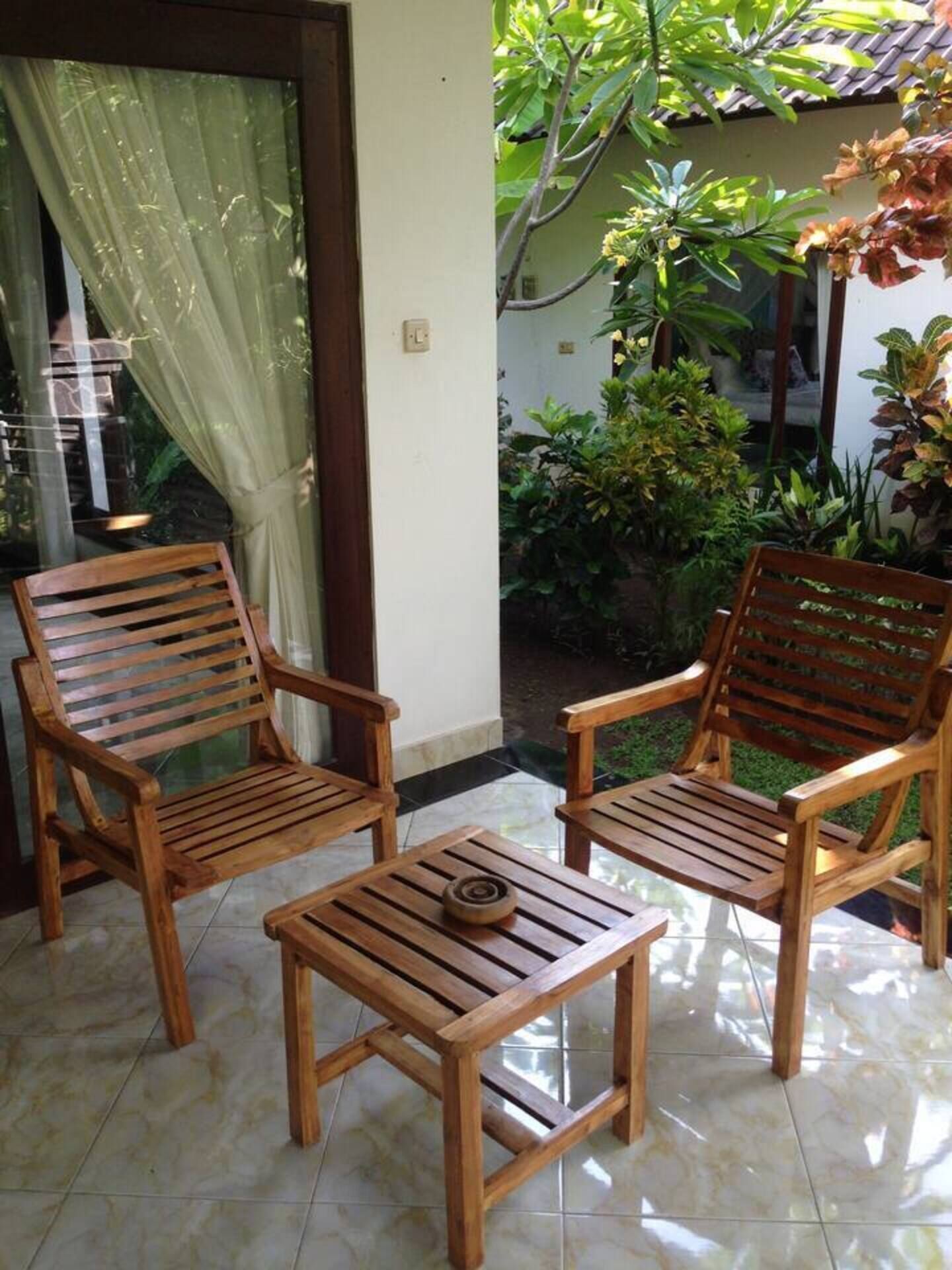Kirana Homestay - Leaf Bungalow