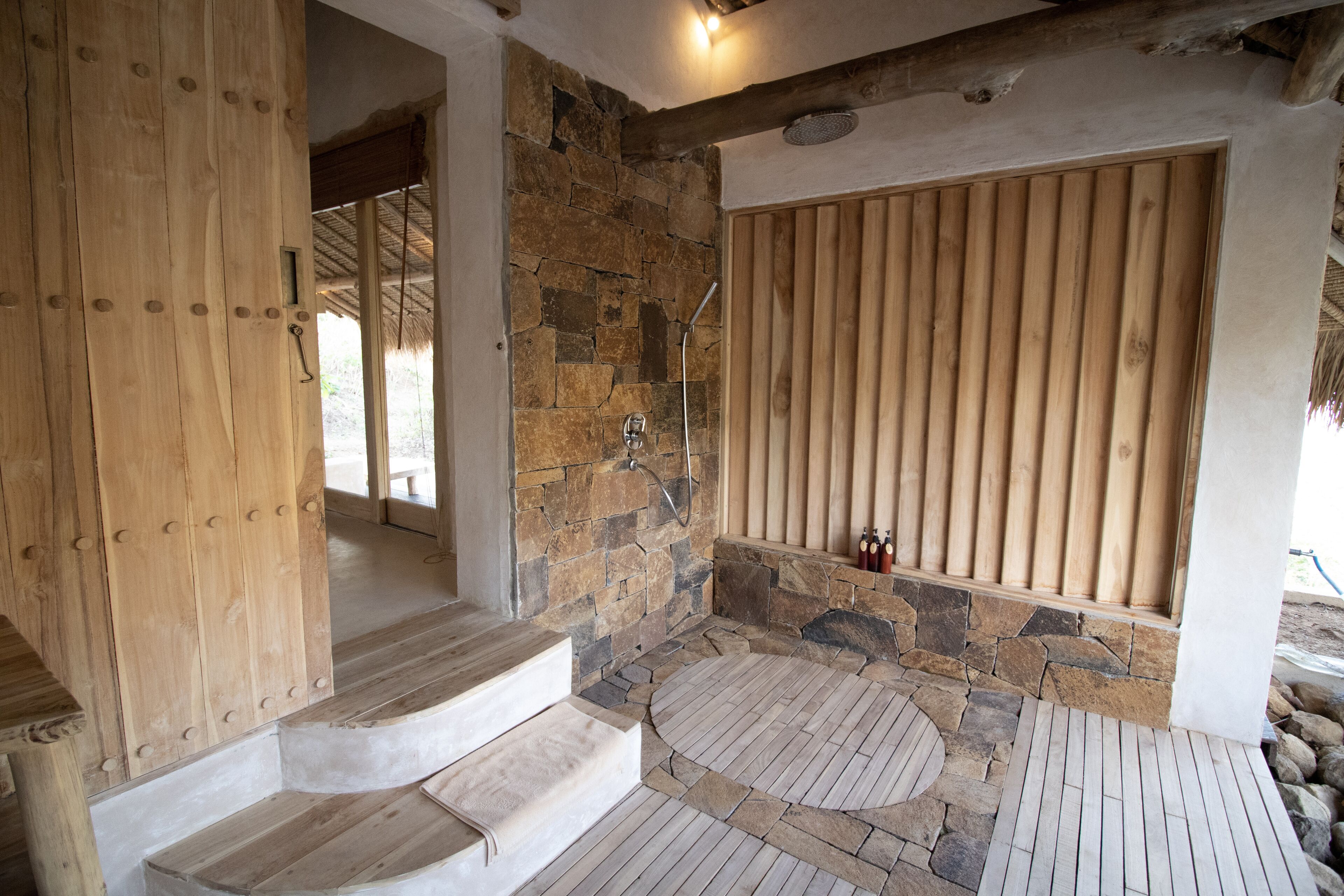 Mathis Lodge