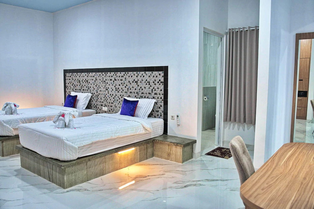 Seamount Hotel