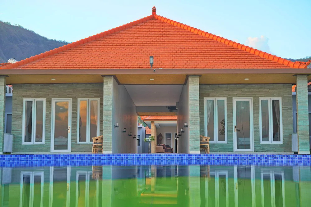 Seamount Hotel