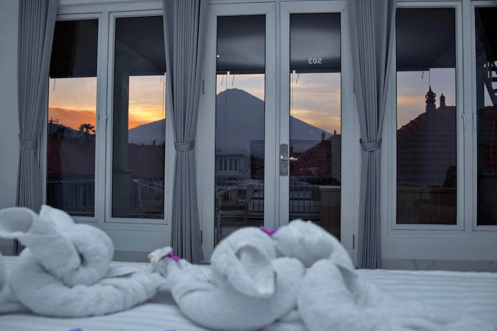 Seamount Hotel