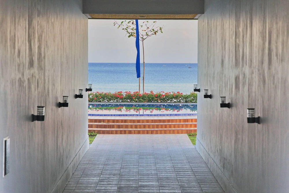 Seamount Hotel