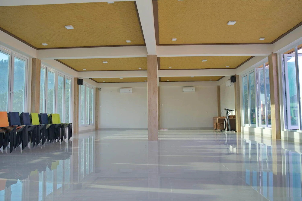 Seamount Hotel
