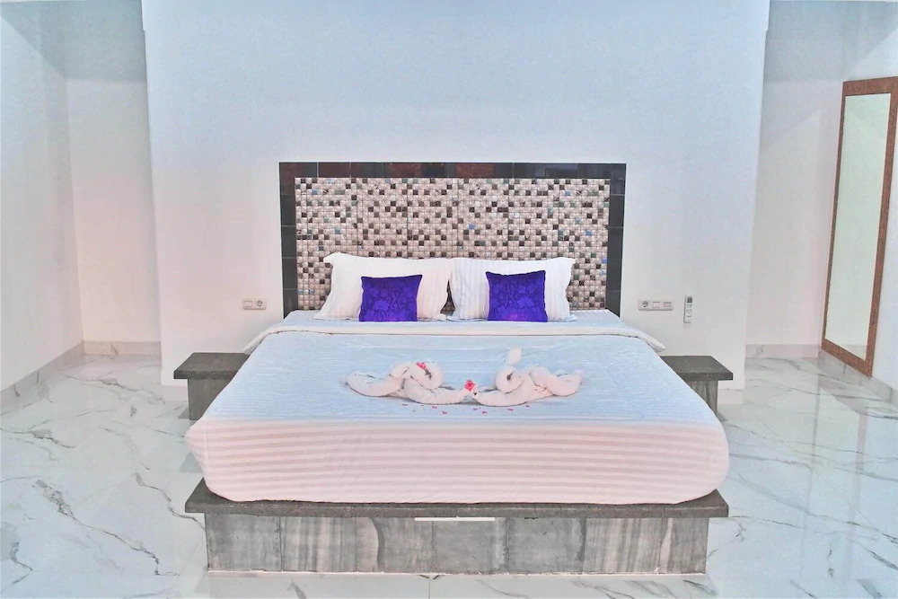 Seamount Hotel