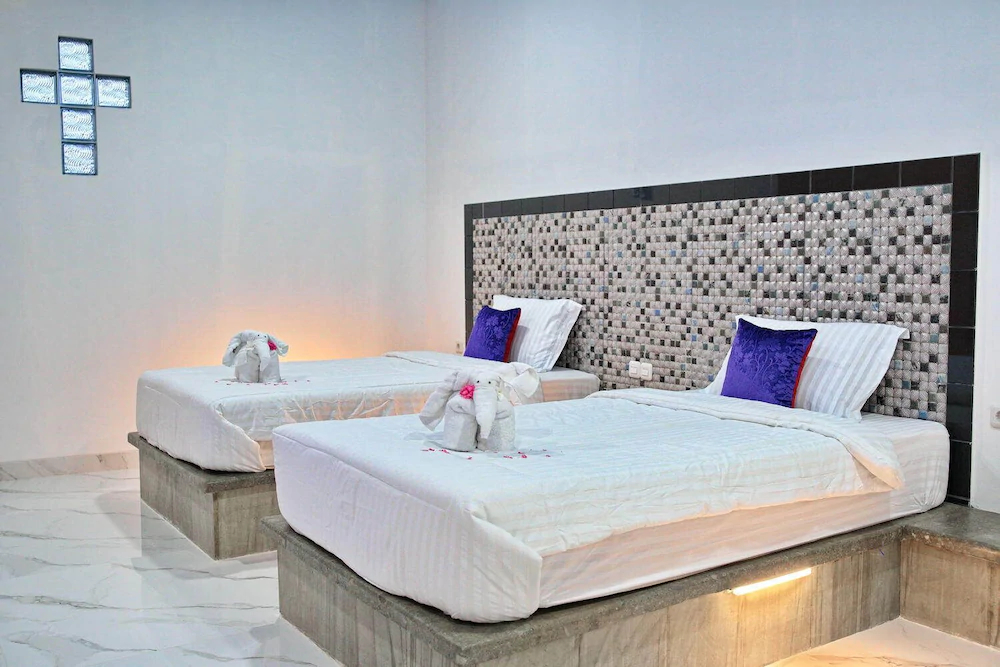 Seamount Hotel