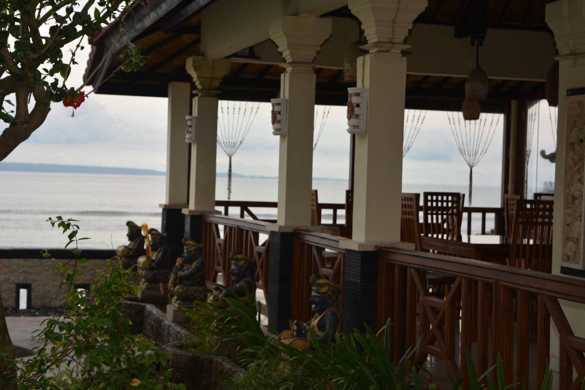 Segara Wangi Beach Cottages