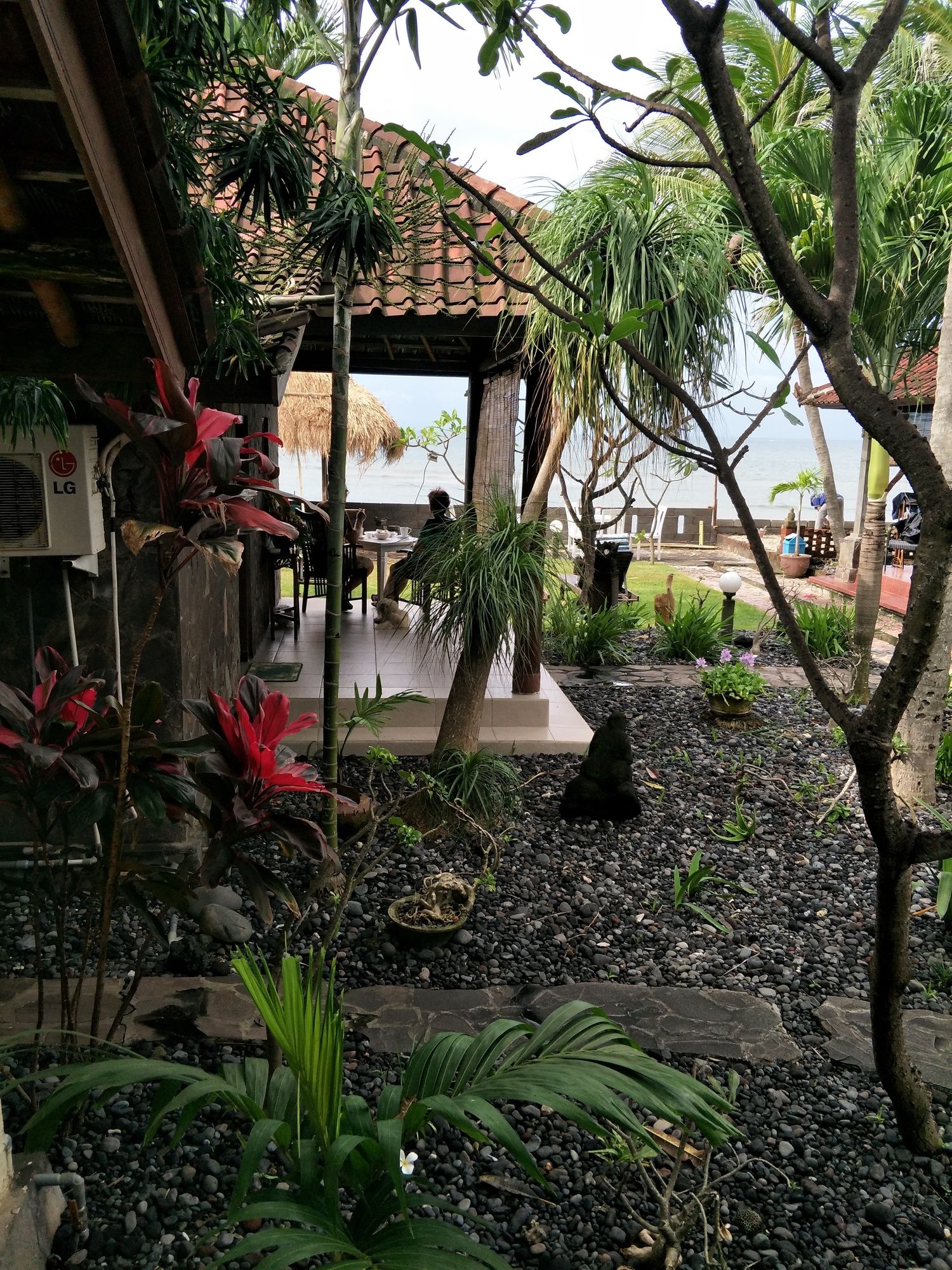 Temple Cafe & Seaside Cottages