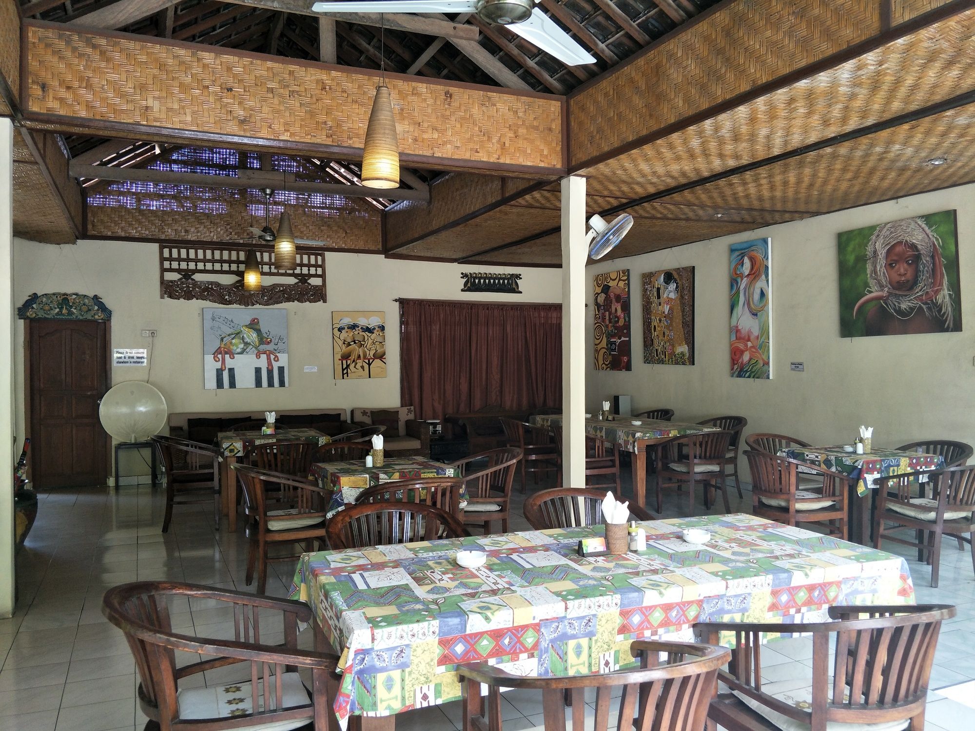 Temple Cafe & Seaside Cottages