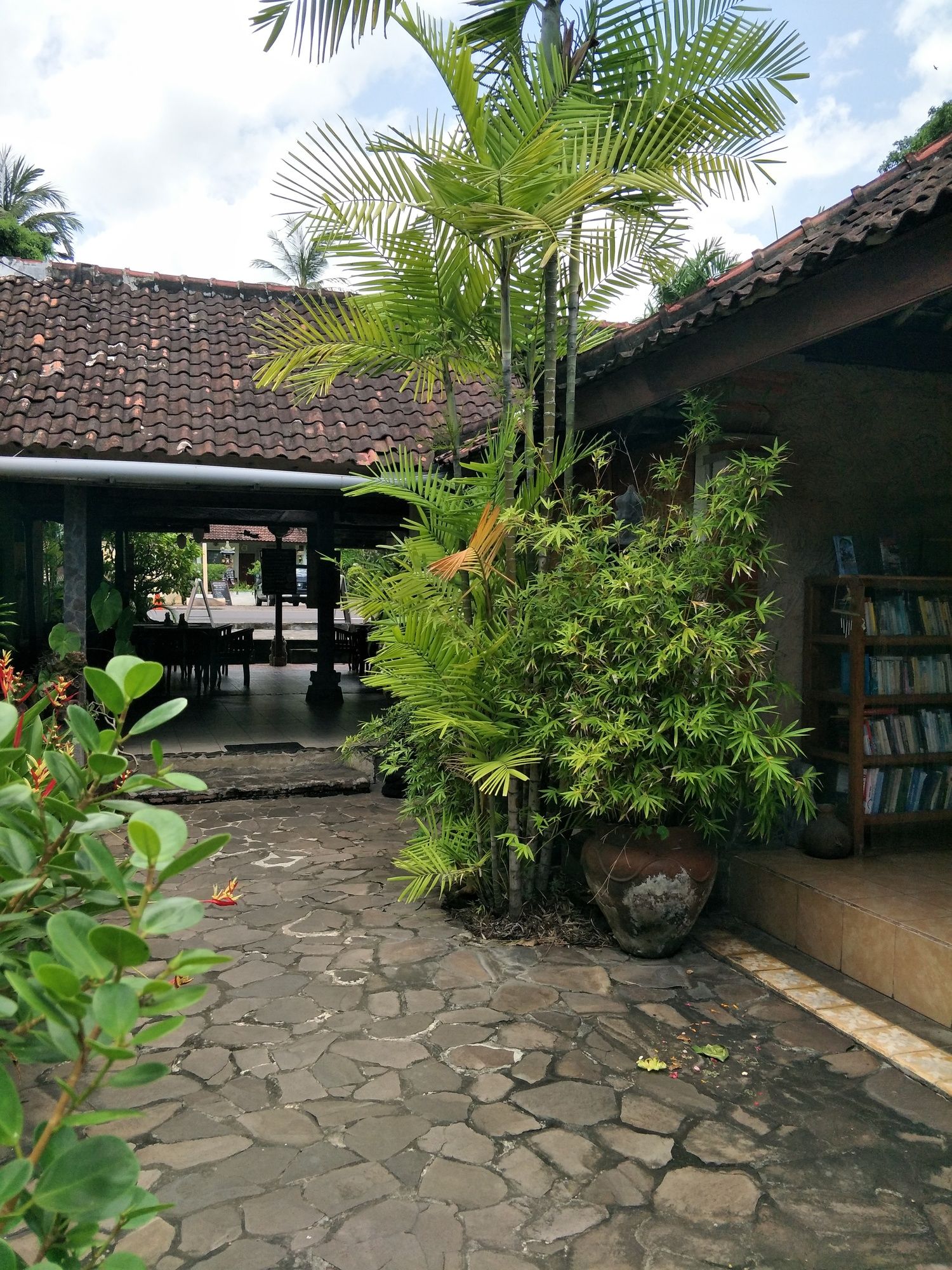 Temple Cafe & Seaside Cottages